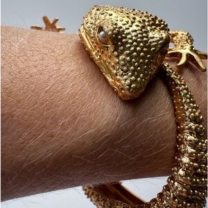 Lizard gold bracelet